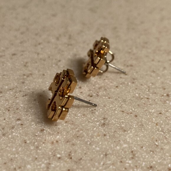 Tory Burch Iconic Logo Double T-Shape Stud Pierced Earrings - Picture 11 of 11